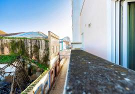 3 bedroom villa with commercial space - Riverside Zone in Portimão