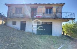 4 Bedroom Detached House in Sanfins for Renovation