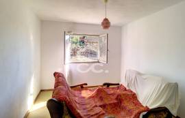 4 Bedroom Detached House in Sanfins for Renovation