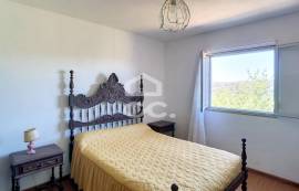 4 Bedroom Detached House in Sanfins for Renovation