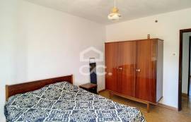 4 Bedroom Detached House in Sanfins for Renovation