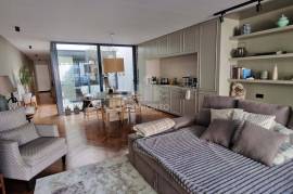 1 bedroom apartment with terrace and winter garden in Boavista (great privacy)