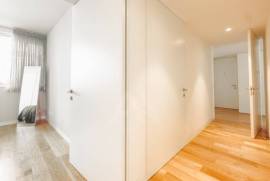 Apartamento T3 de Luxo em Lisboa com Garagem