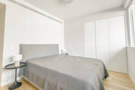 Apartamento T3 de Luxo em Lisboa com Garagem