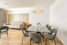 Apartamento T3 de Luxo em Lisboa com Garagem
