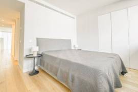 Apartamento T3 de Luxo em Lisboa com Garagem