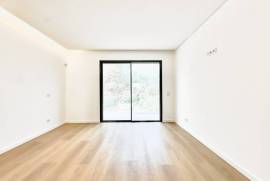 Moradia T3 em Murches com Garagem Box, Jardim e Piscina