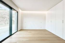 Moradia T3 em Murches com Garagem Box, Jardim e Piscina