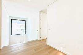 Moradia T3 em Murches com Garagem Box, Jardim e Piscina