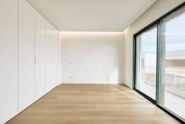 Moradia T3 em Murches com Garagem Box, Jardim e Piscina