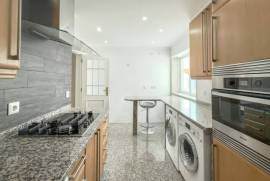 Apartamento Duplex T3 com Vista Mar em Cascais