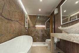 Apartamento Duplex T3 com Vista Mar em Cascais