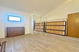 Moradia T3 em Alcabideche com Piscina e Espaço Exterior