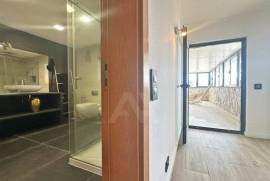 Moradia T3 em Alcabideche com Piscina e Espaço Exterior