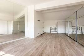 Moradia T3 em Alcabideche com Piscina e Espaço Exterior