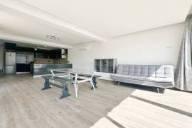 Moradia T3 em Alcabideche com Piscina e Espaço Exterior