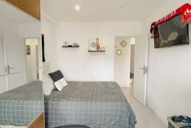 Apartamento T3 em Agualva com Arrecadação