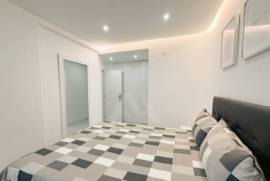 Apartamento T3 em Agualva com Arrecadação