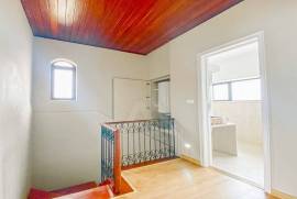 Apartamento T4 no Centro Histórico de Cascais com Vista Mar