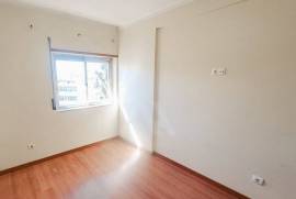 Apartamento T2 em Queluz com Varanda