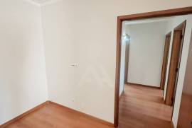 Apartamento T2 em Queluz com Varanda