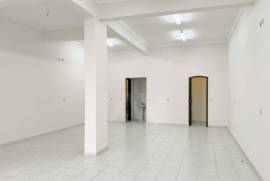 Loja Remodelada no Cacém