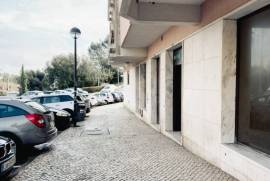 Loja Remodelada no Cacém