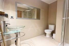 Moradia T3 em Alcabideche com Piscina e Vista para a Serra