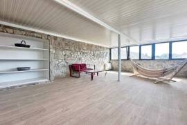 Moradia T3 em Alcabideche com Piscina e Vista para a Serra