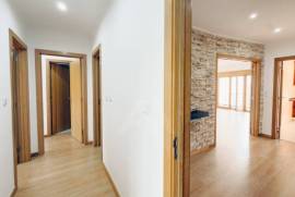 Apartamento T3 nas Colinas do Cruzeiro com Garagem