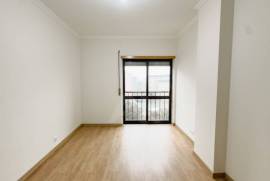 Apartamento T3 na Serra das Minas com Arrecadação