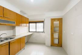 Apartamento T3 na Serra das Minas com Arrecadação