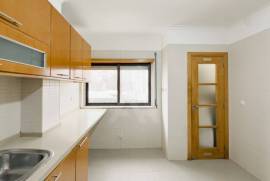 Apartamento T3 na Serra das Minas com Arrecadação