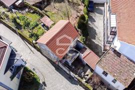 Stone House with Patio in Abraveses
