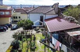 Building with 2 Independent Units in Abraveses Building with 2 Independent Units in Abraveses