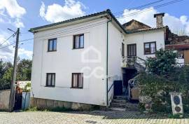 Building with 2 Independent Units in Abraveses Building with 2 Independent Units in Abraveses