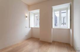 Lisbon Between Principe Real and Liberdade magnificent T1 completely renovated with garden