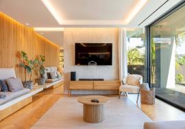 A Private Sanctuary of Light, Design & Distinction in Casa Branca – São Martinho, Funchal