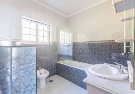 House with stunning views over the Tâmega River, located in Maureles, Marco de Canaveses House with stunning views over the Tâmega River, located in Maureles, Marco de Canaveses