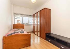 T2 with elevator next to Misericórdia T2 with elevator next to Misericórdia