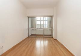 T2 with elevator next to Misericórdia T2 with elevator next to Misericórdia