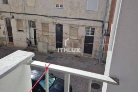 1 Bedroom Apartment in the Center of Sesimbra – Excellent Opportunity