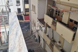 1 Bedroom Apartment in the Center of Sesimbra – Excellent Opportunity