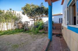 1 Bedroom Townhouse with Garden and Patio, in Budens, for Sale