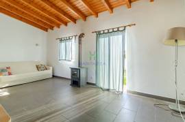 1 Bedroom Townhouse with Garden and Patio, in Budens, for Sale