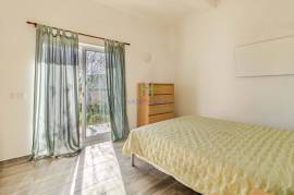 1 Bedroom Townhouse with Garden and Patio, in Budens, for Sale