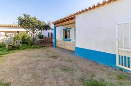 1 Bedroom Townhouse with Garden and Patio, in Budens, for Sale