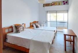 1 bedroom apartment on the beach avenue of Quarteira