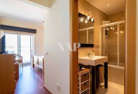 3+2 bedroom villa in a gated community with sea views in Vilamoura