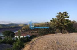 Rustic Land with 23 Hectares next to the Bravura Dam in Bensafrim/Lagos Rustic Land with 23 Hectares next to the Bravura Dam in Bensafrim/Lagos
